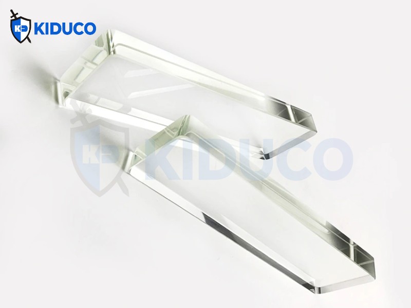 Kính Quartz dạng chữ nhật độ tinh khiết cao