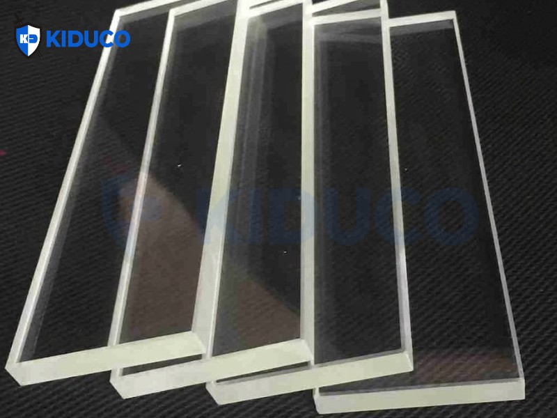Lợi ích khi nhà máy sử dụng kính quan sát hình chữ nhật
